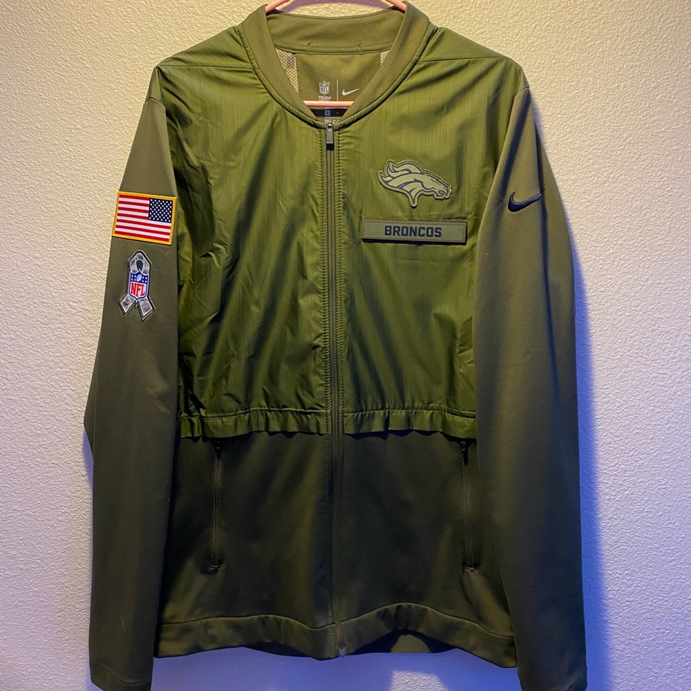 Official NFL, Denver Broncos, Salute to Service, men’s jacket, size Large